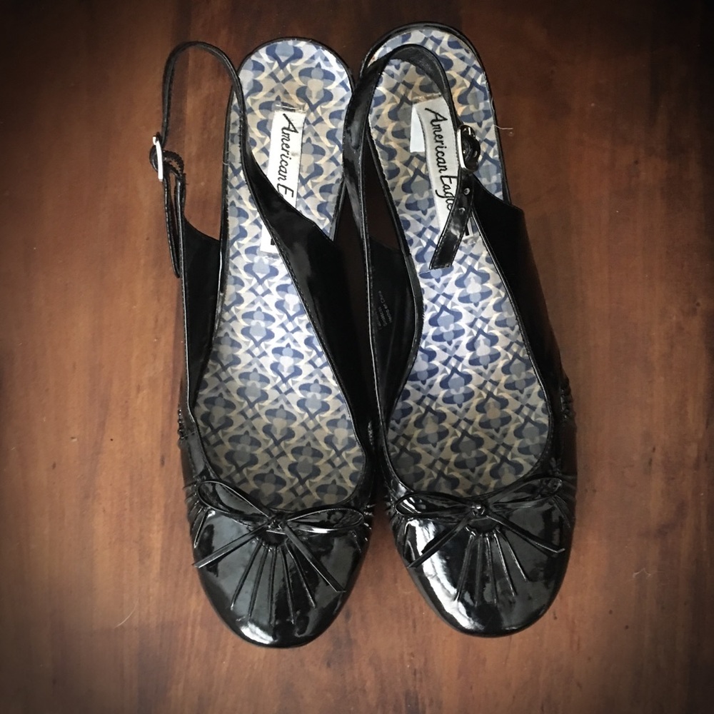 American Eagle sling back black low heel wedges